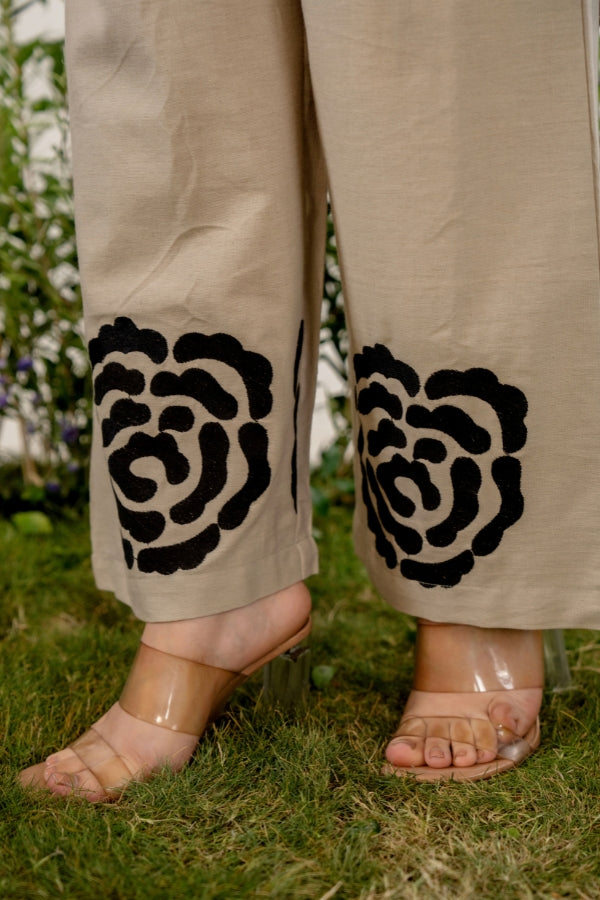Chic Beige Co-Ord Set ๐Bold Black Thread Embroidery ๐น Perfect for Every Occasion ๐