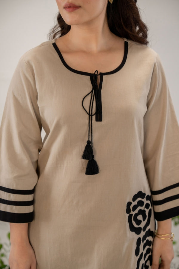 Chic Beige Co-Ord Set ๐Bold Black Thread Embroidery ๐น Perfect for Every Occasion ๐