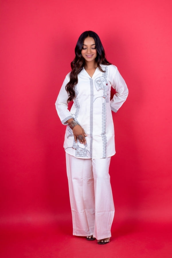 π€ Elegant White Embroidered Co-ord Set with Thread & Moti Work