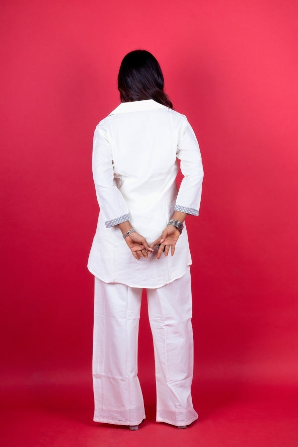 π€ Elegant White Embroidered Co-ord Set with Thread & Moti Work