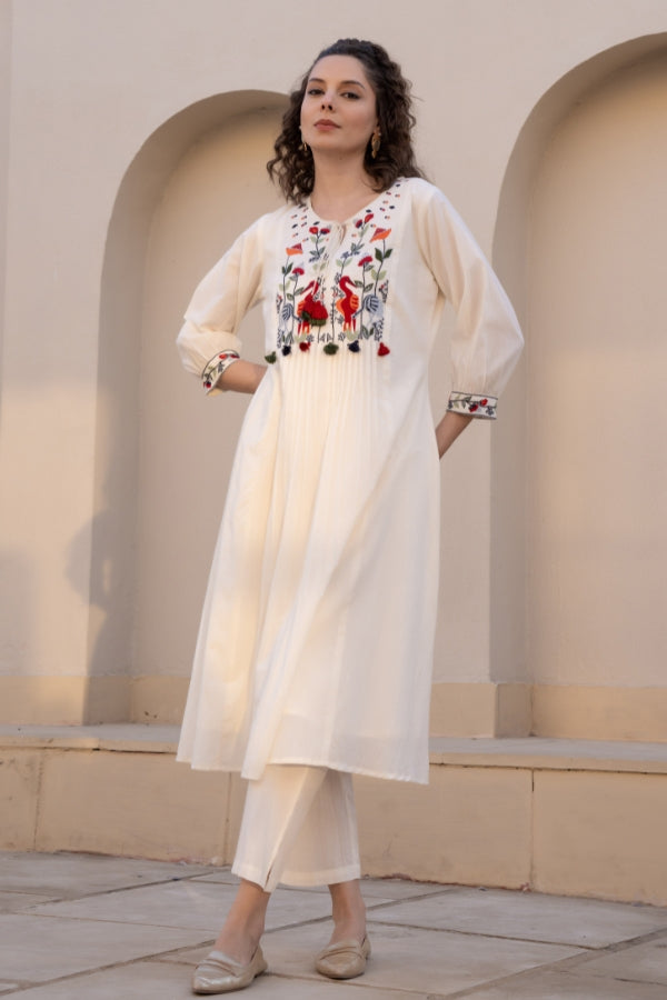 Elegant White Embroidered Kurta Set with Multicolor Hand Work