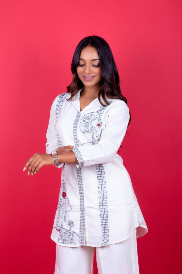 π€ Elegant White Embroidered Co-ord Set with Thread & Moti Work