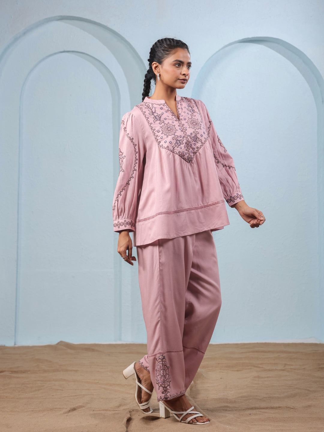 ๐ธ Elegant Pink Embroidered Co-Ord Set