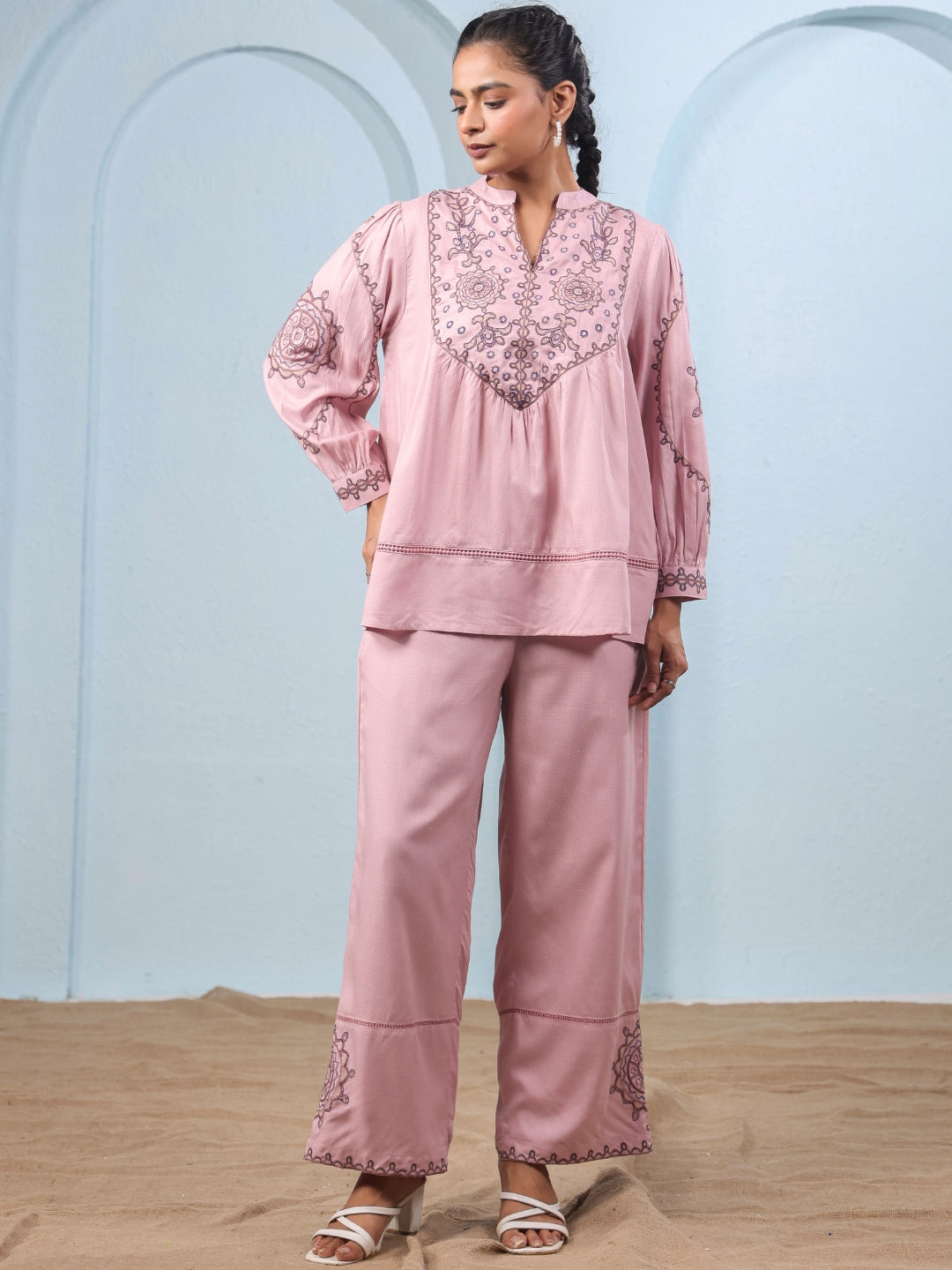 ๐ธ Elegant Pink Embroidered Co-Ord Set