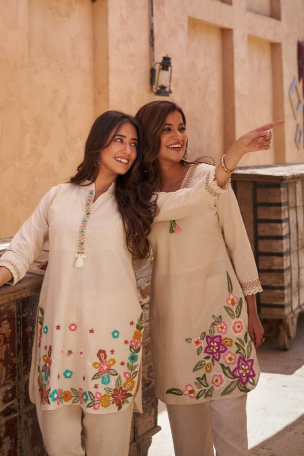 Multicolor Hand Work Kurta & Pant Set with Neck & Sleeve Detailing