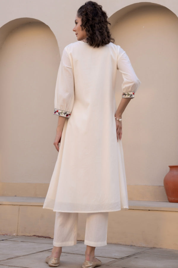 Elegant White Embroidered Kurta Set with Multicolor Hand Work