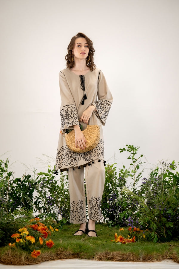 Elegant Beige Co-Ord Set πΈ Embroidered Thread Work πΏ Perfect for All Occasions β¨