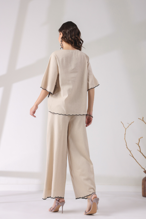 π€ Elegant Aura Co-Ord Set | Beige & Black Embroidered Two-Piece for Women β¨π