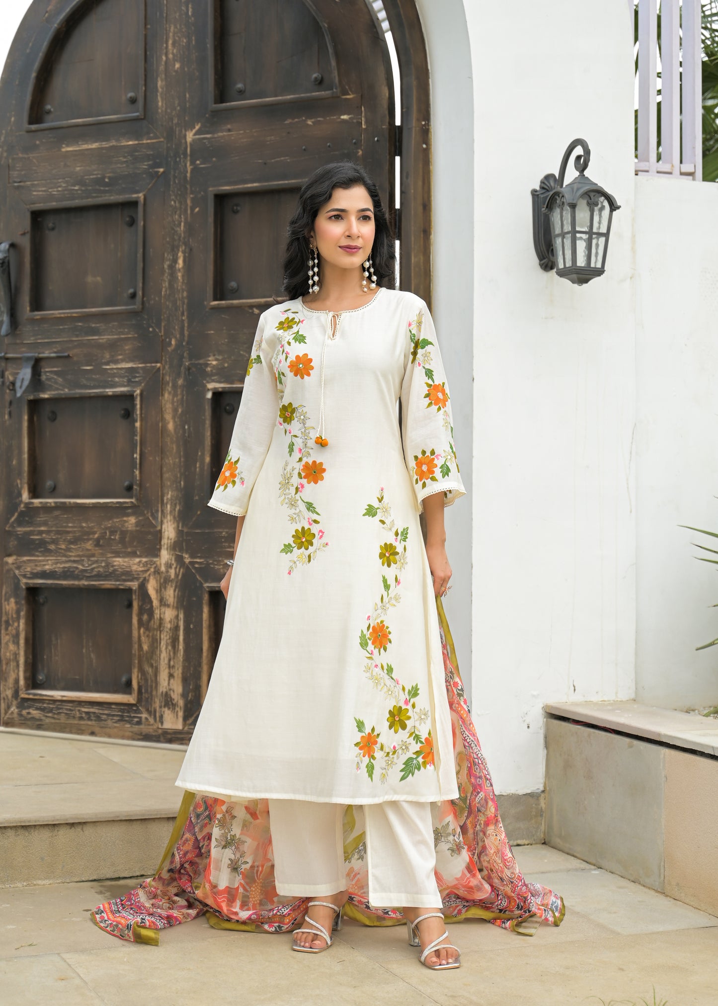 🌿 Ivory Bloom Embroidered 3-Piece Suit Set