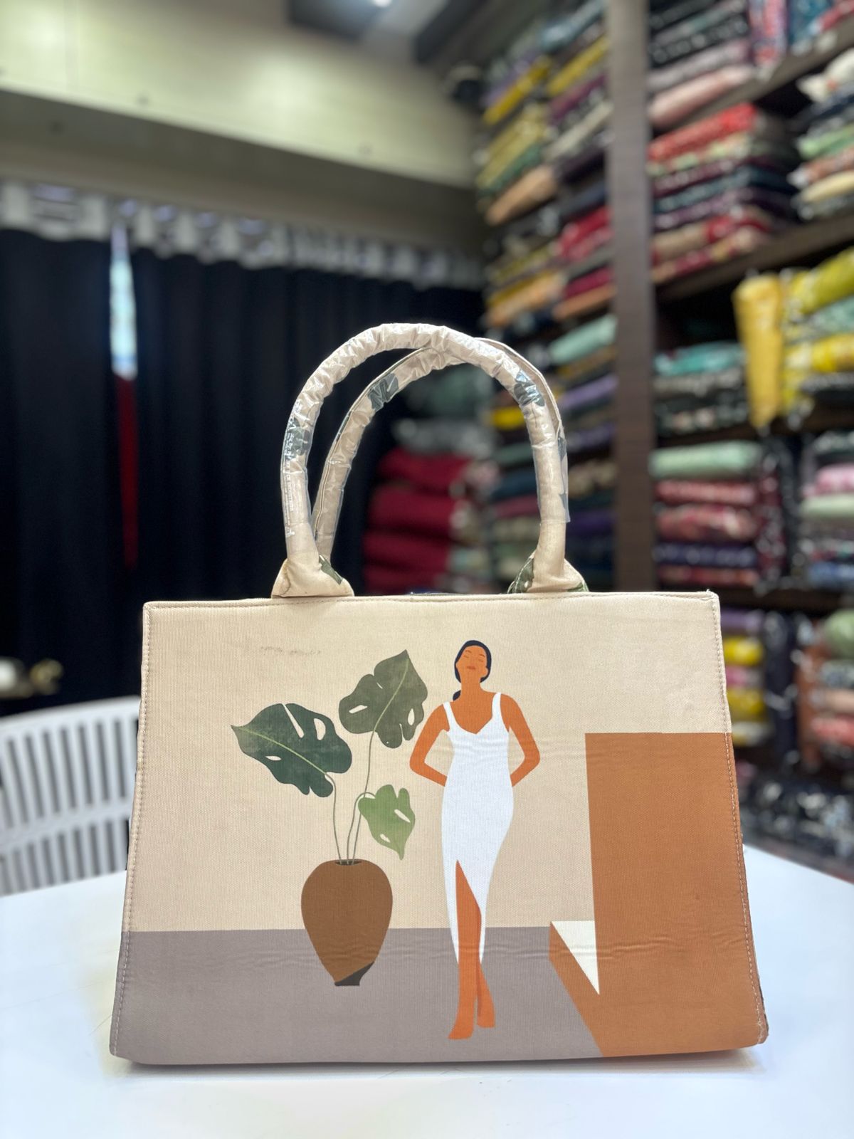 Multicolor Abstract Print Tote Bag