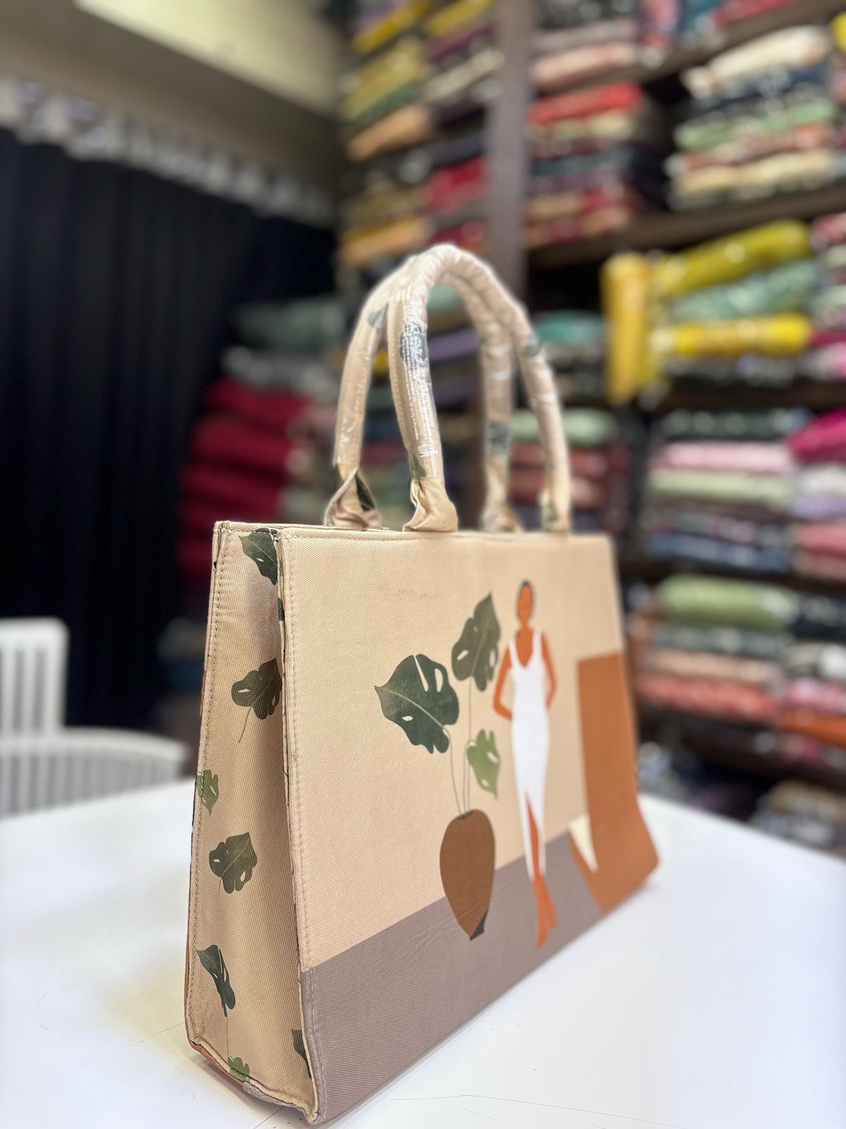 Multicolor Abstract Print Tote Bag