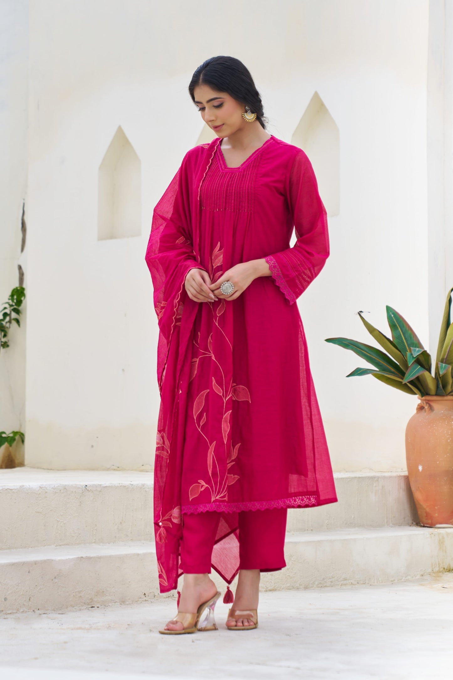 ๐ธ Radiant Raspberry Pink Embroidered 3-Piece Suit ๐ธ