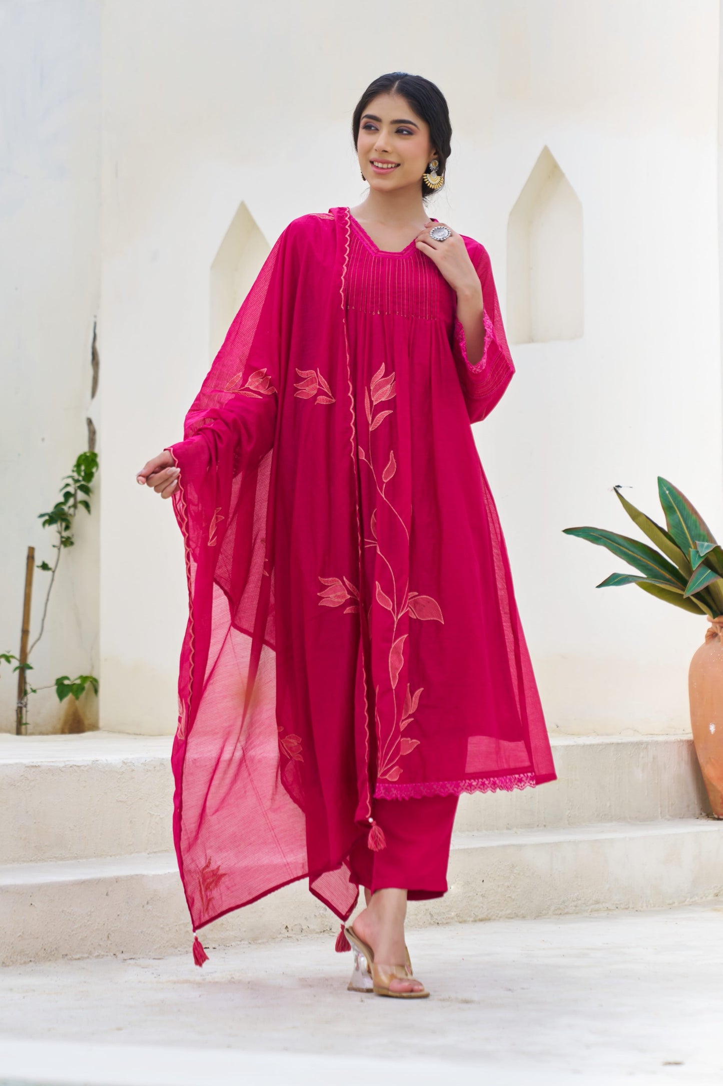 ๐ธ Radiant Raspberry Pink Embroidered 3-Piece Suit ๐ธ