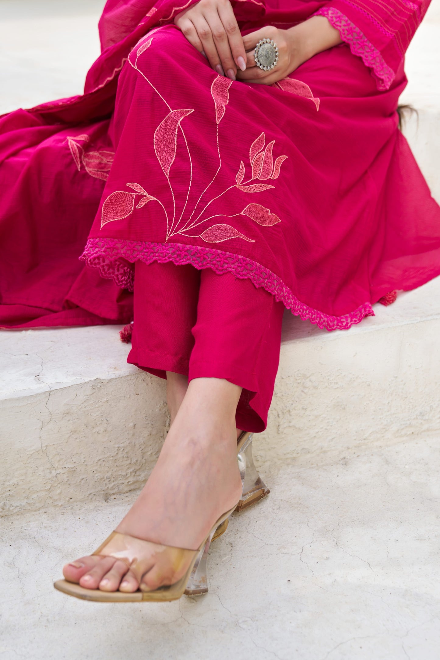 ๐ธ Radiant Raspberry Pink Embroidered 3-Piece Suit ๐ธ