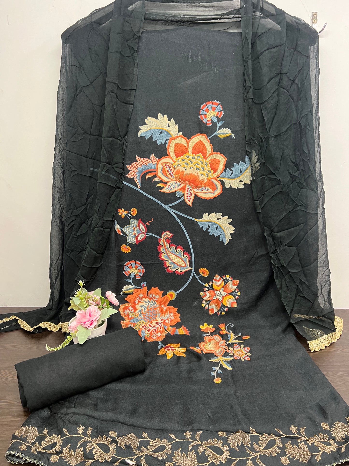 Kamini Embroidered and Printed Work Unstitched Salwar Suit Material