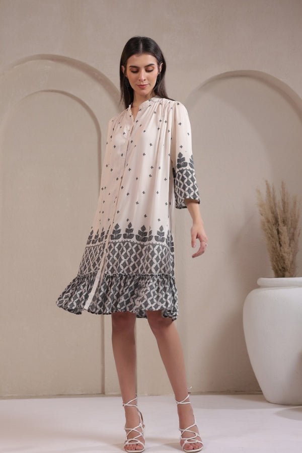 Elegant Off - White & Black Geometric Muslin Dress Chic & Comfortable - Anusheet Fashion