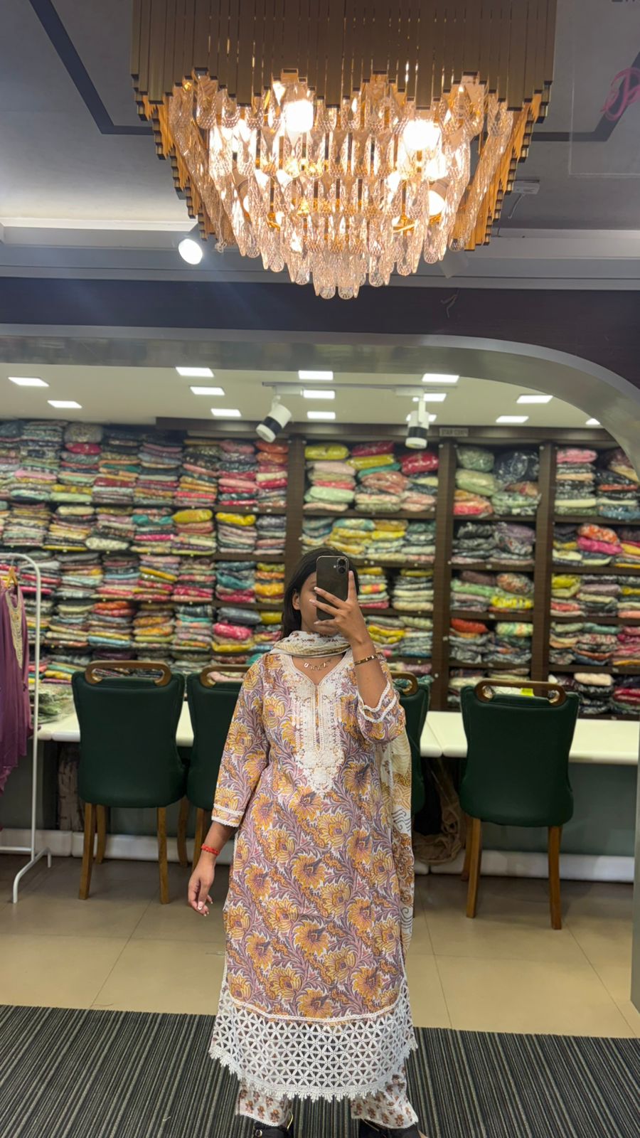 Subtle Yet Elegant Printed Ethnic Suit Set - Anusheet Fashion