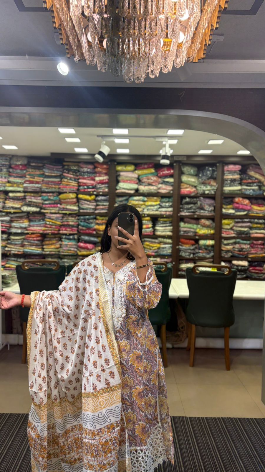 Subtle Yet Elegant Printed Ethnic Suit Set - Anusheet Fashion