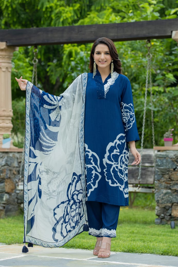 Unique Pleasant Floral Handwork Suit Set - Anusheet Fashion