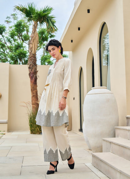 Ivory Bloom Embroidered A-Line Kurta Set 🌸✨