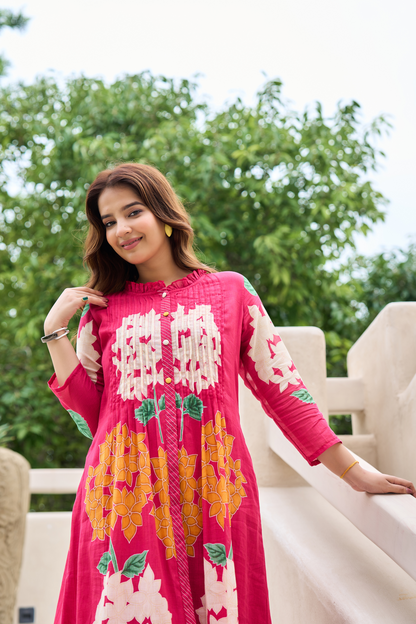 Pink Floral Embroidered Kurta Set with Straight Pants | Elegant Festive Wear