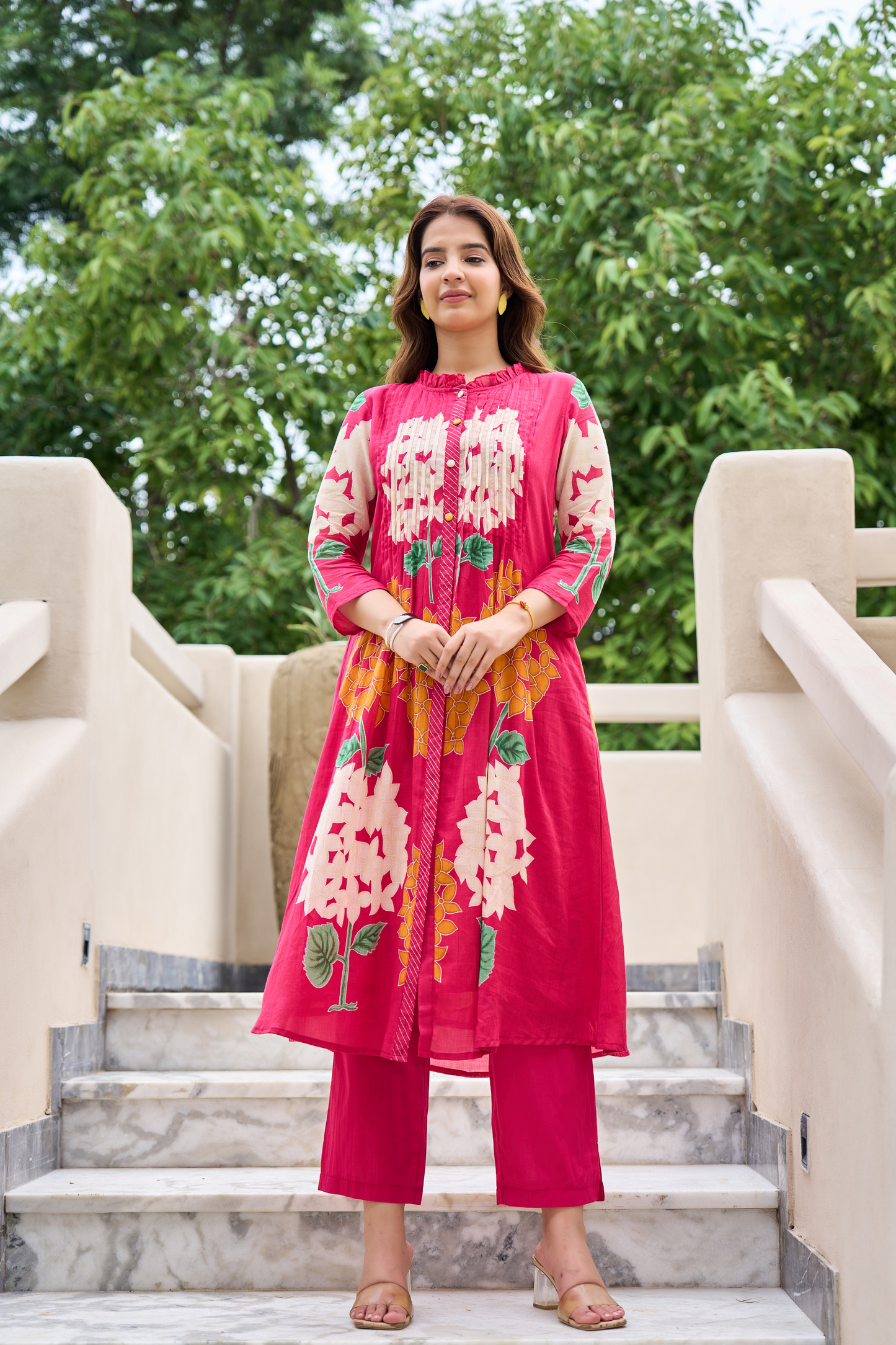 Pink Floral Embroidered Kurta Set with Straight Pants | Elegant Festive Wear