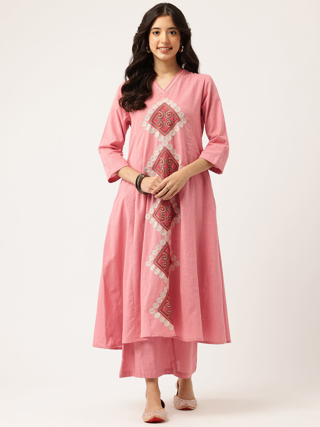 🌸 Rose Grace Embroidered Co-Ord Set – Timeless Elegance in Pink 🌸