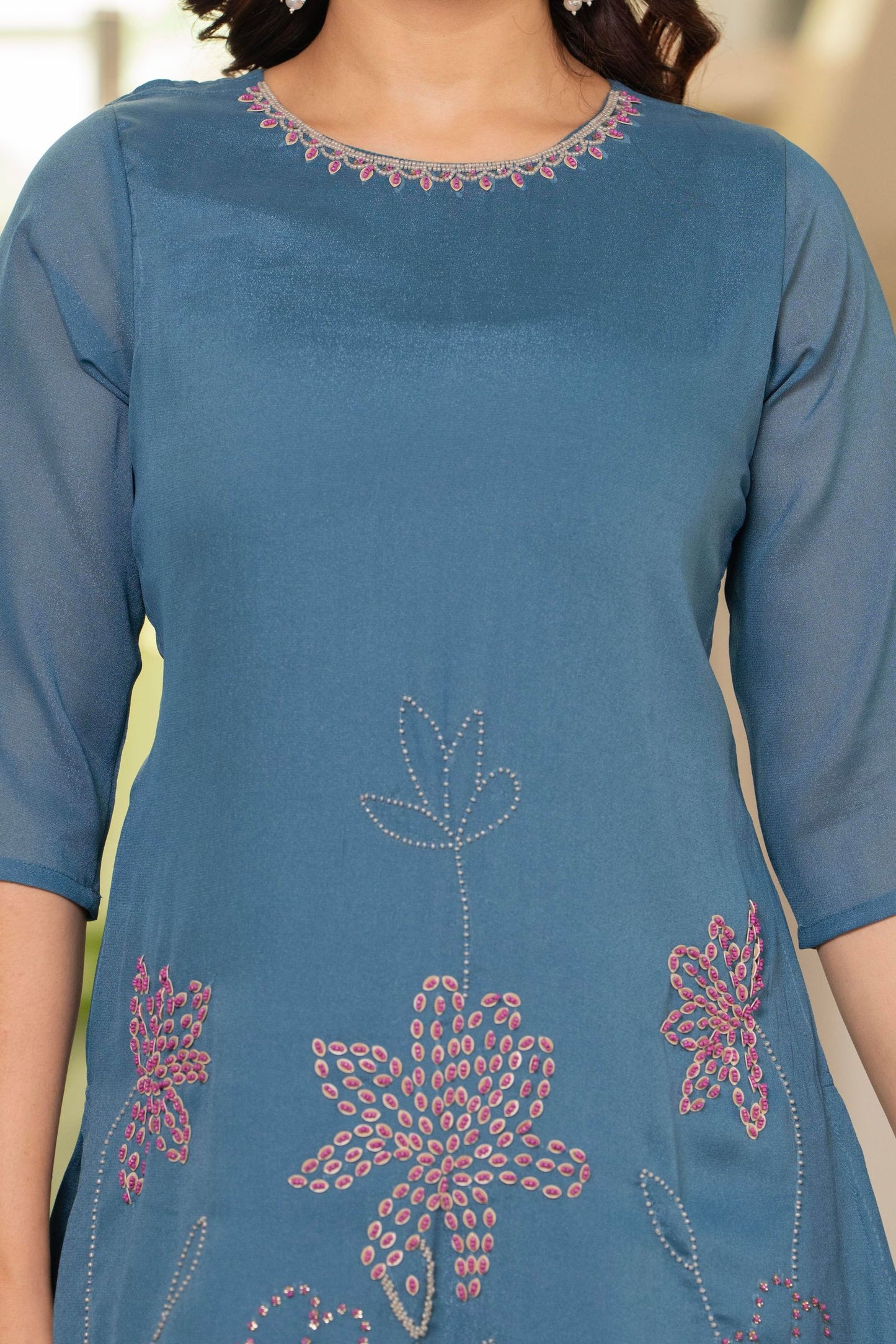 💫Elegant Blue Embroidered Kurta Set with Chiffon Dupatta