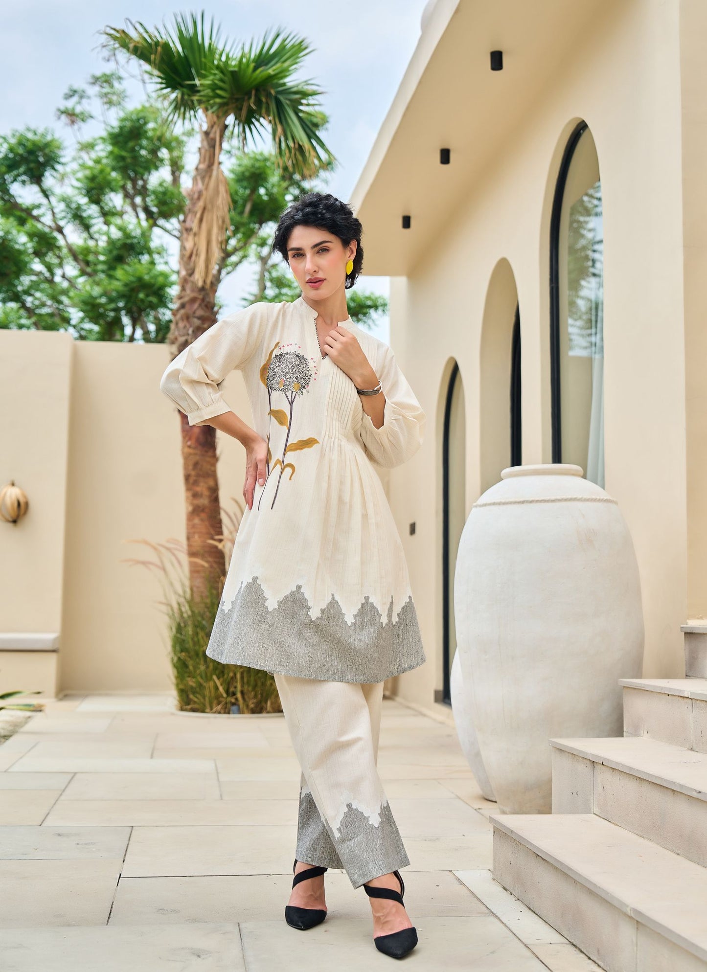 Ivory Bloom Embroidered A-Line Kurta Set 🌸✨