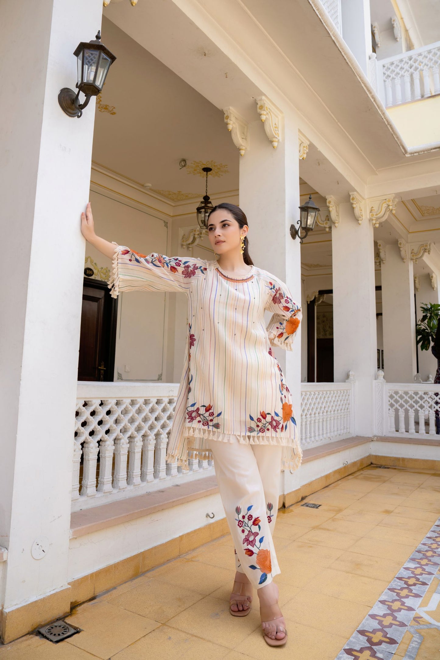 🧵 Elegant Ivory Floral Embroidered 2-Piece Set