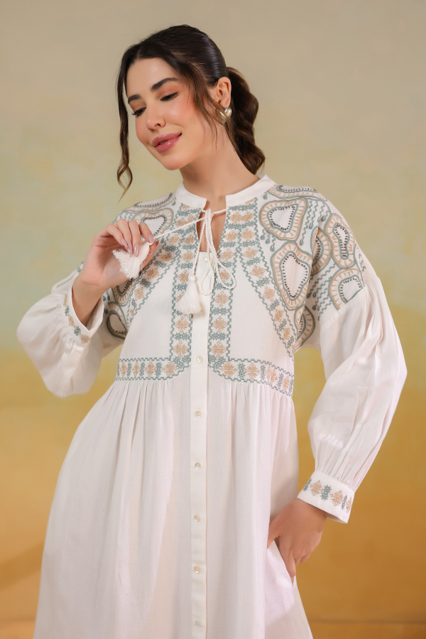 🤍 GraceGlint White Embroidered Dress | Elegant Fit & Artisanal Detailing ✨👗