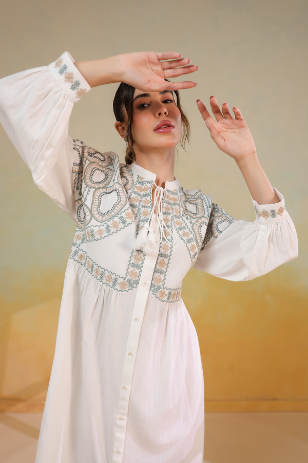🤍 GraceGlint White Embroidered Dress | Elegant Fit & Artisanal Detailing ✨👗