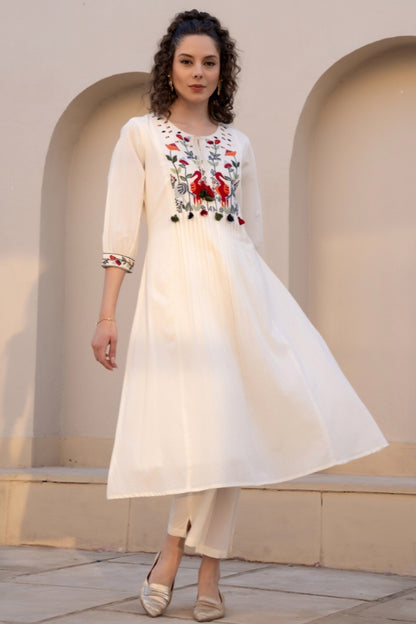 Elegant White Embroidered Kurta Set with Multicolor Hand Work