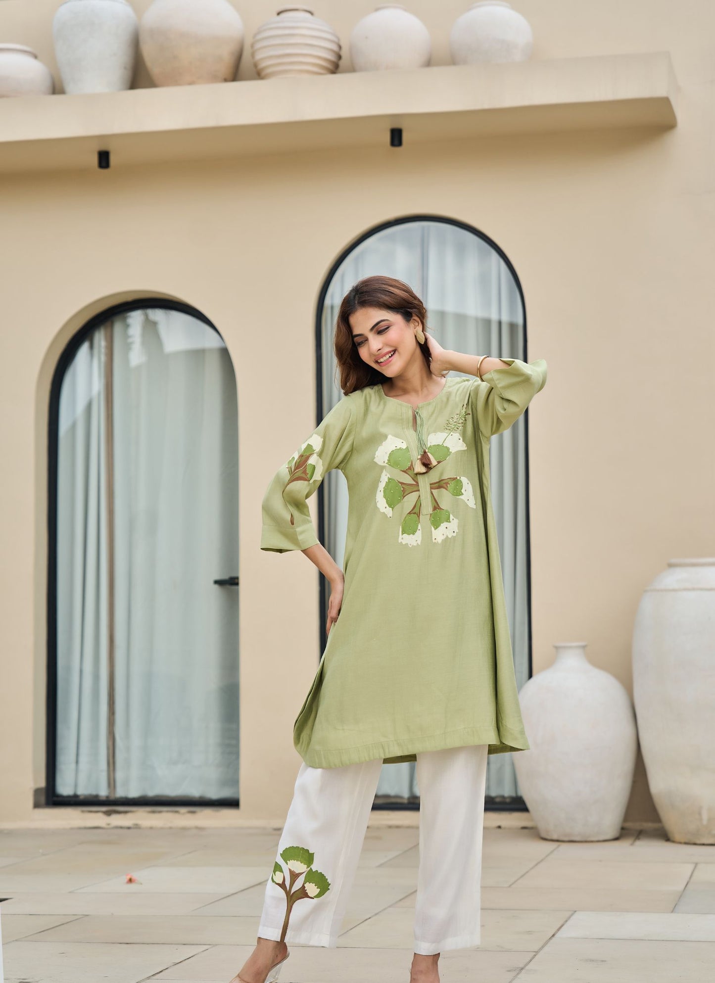 Green Floral Tunic with Elegant White Pants | ideal for warm weather |