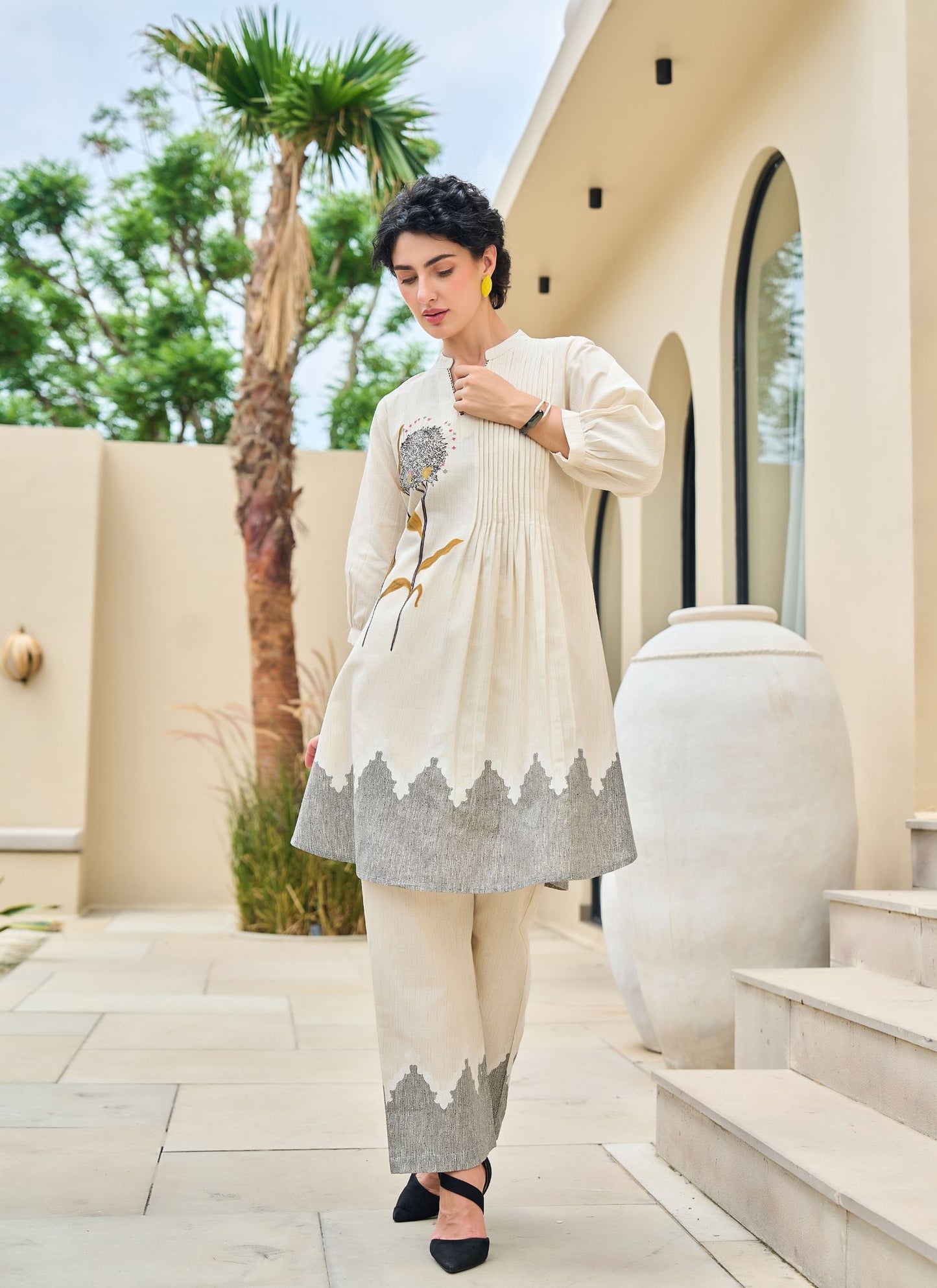Ivory Bloom Embroidered A-Line Kurta Set 🌸✨
