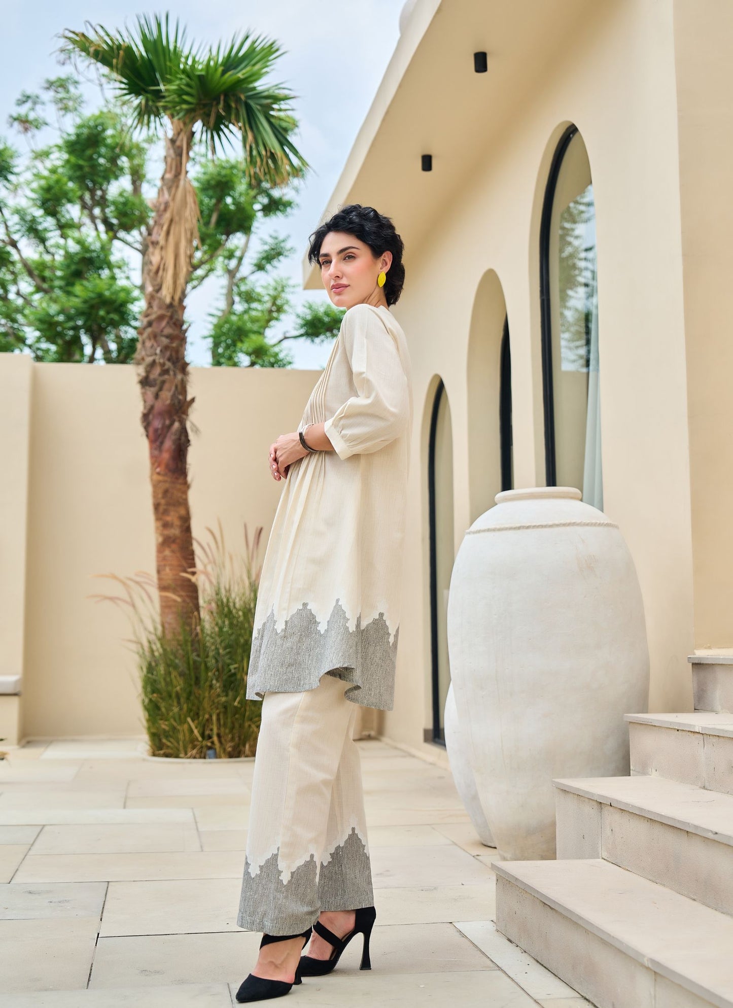 Ivory Bloom Embroidered A-Line Kurta Set 🌸✨
