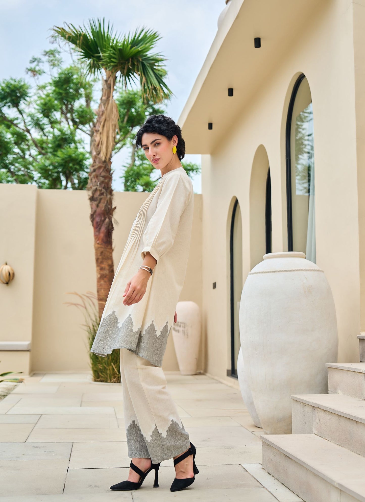Ivory Bloom Embroidered A-Line Kurta Set 🌸✨