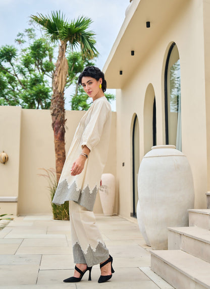 Ivory Bloom Embroidered A-Line Kurta Set 🌸✨
