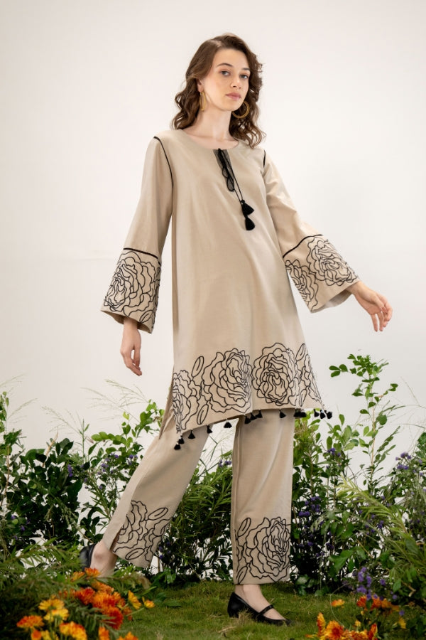 Elegant Beige Co-Ord Set 🌸 Embroidered Thread Work 🌿 Perfect for All Occasions ✨