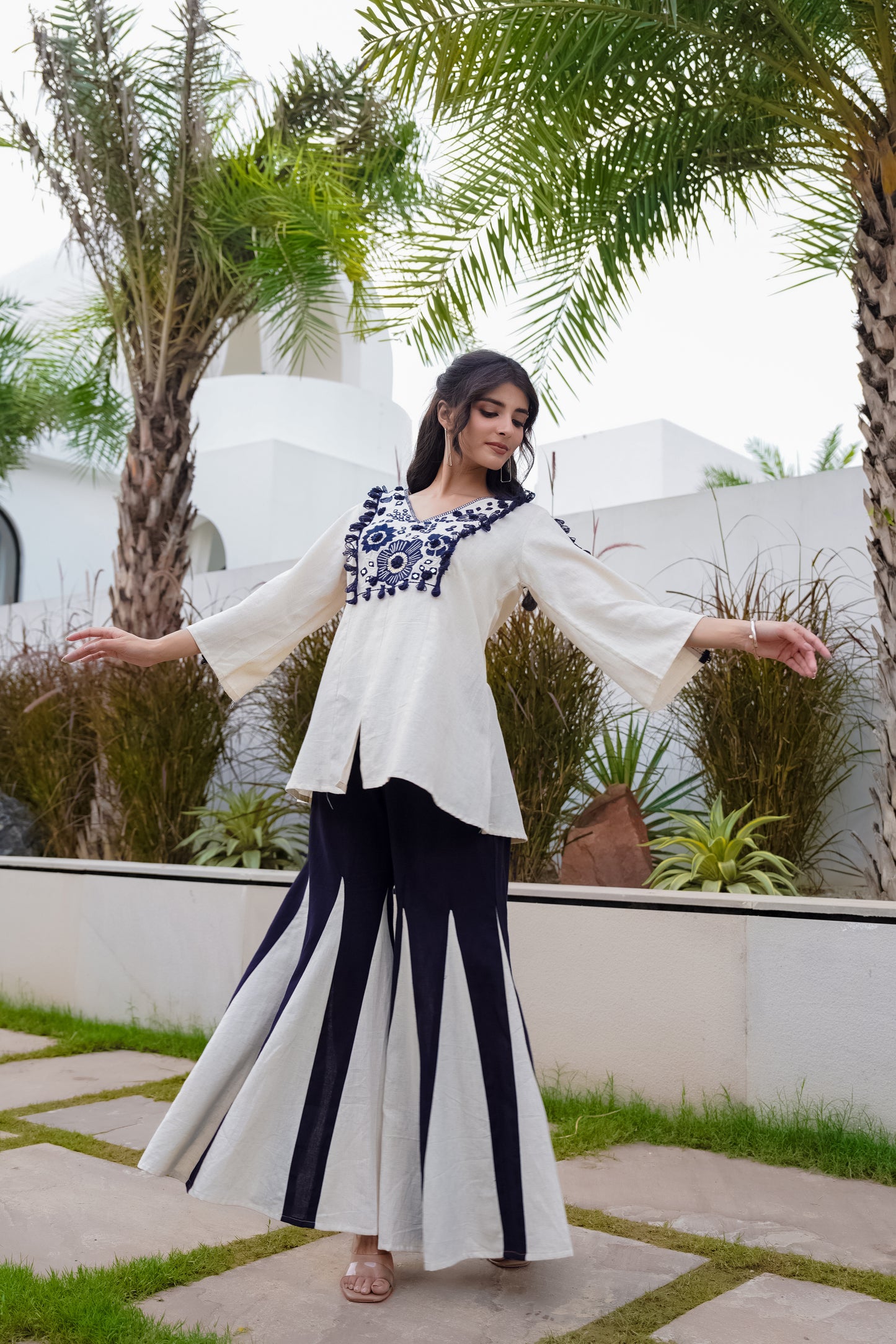 Sonakshi Navy Blue Embroidered Co-Ord Set