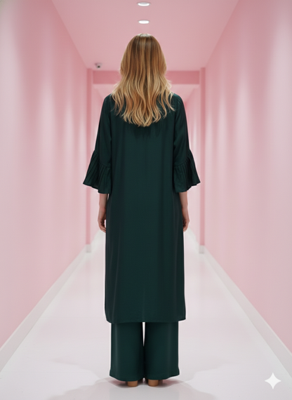 Srinshu Dark Green Indo-Western Suit Set WIth Embroidery Work