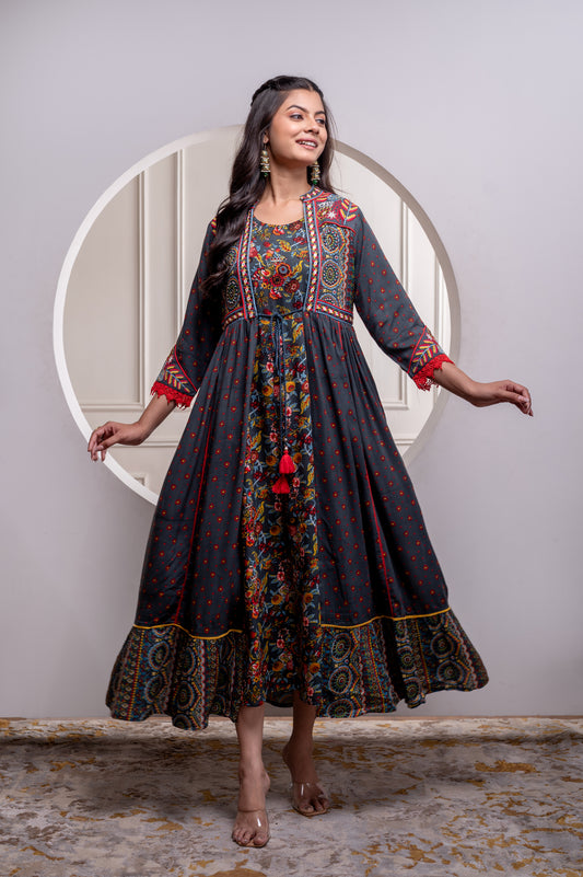 🌺 Title: Boho Bloom Flared Maxi Kurta – Grey Multicolor Print With Rayon Fabric