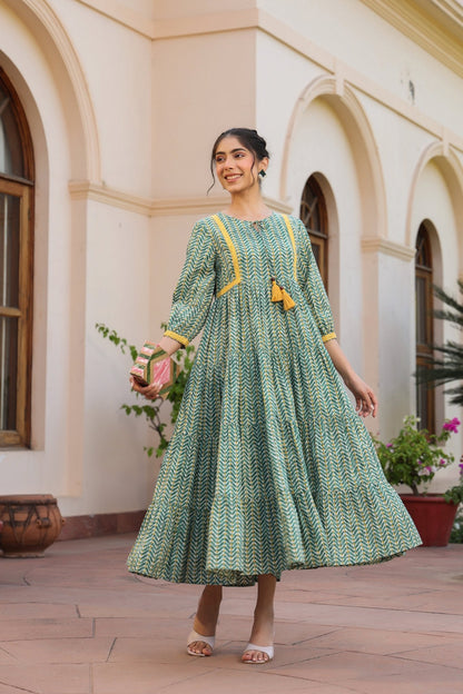 Latest Printed Green Cotton Midi Dress For Festival Latest Printed Green Cotton Midi Dress For Festival