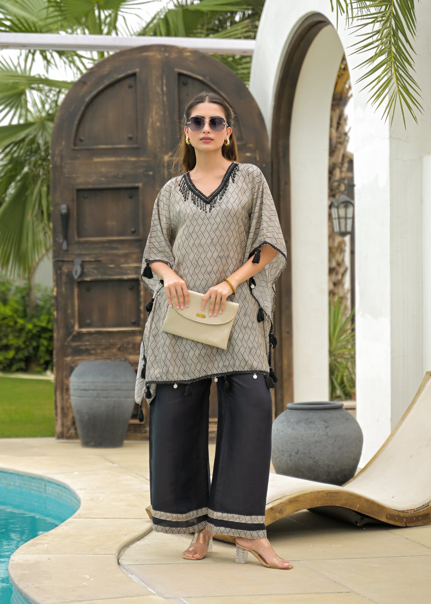 🖤 Elegant Black & Beige Kaftan Set – Luxe Fusion of Tradition & Style With Muslin Fabric