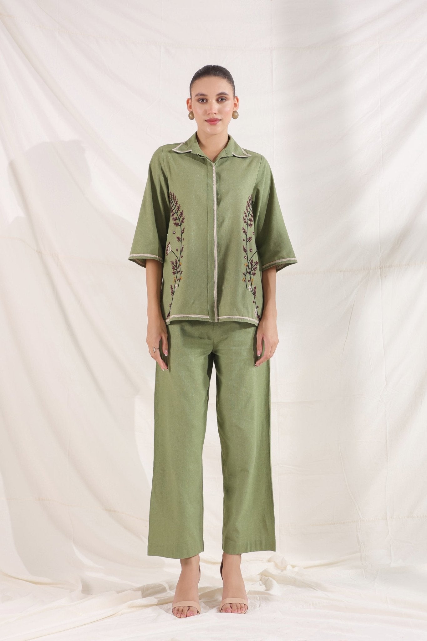 Minimal Floral Thread Embroidery Co - ord Set With Khadi Fabric - Anusheet Fashion
