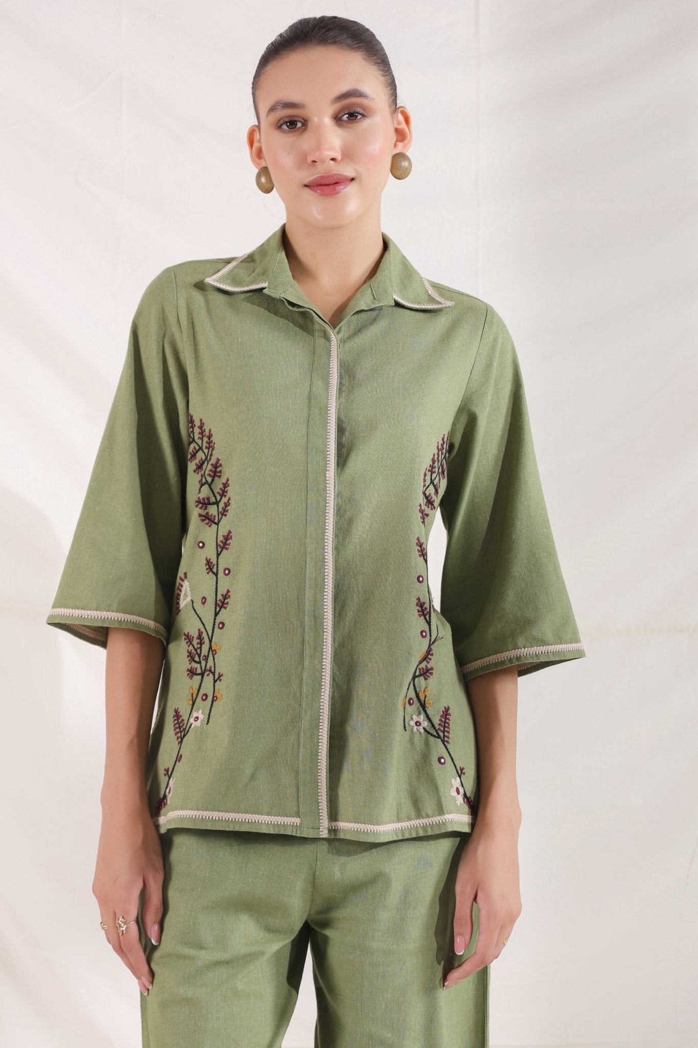 Minimal Floral Thread Embroidery Co - ord Set With Khadi Fabric - Anusheet Fashion